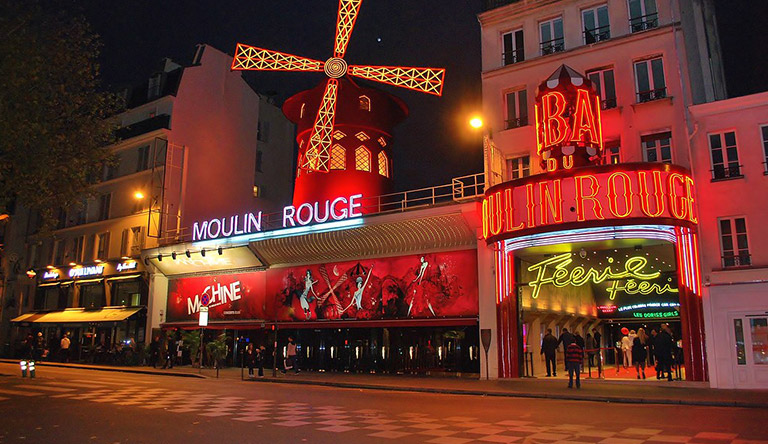 moulin-rouge-paris-france