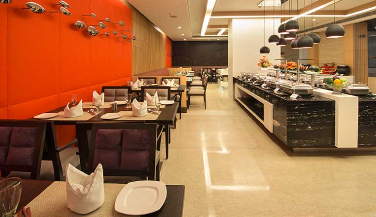 Howard-Plaza-The-Fern-Agra-Restaurant1