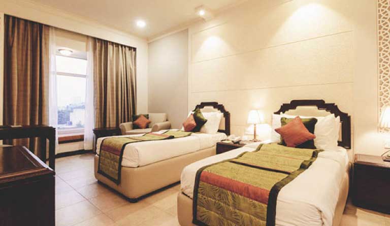 Howard-Plaza-The-Fern-Agra-Twin-Bed-Room