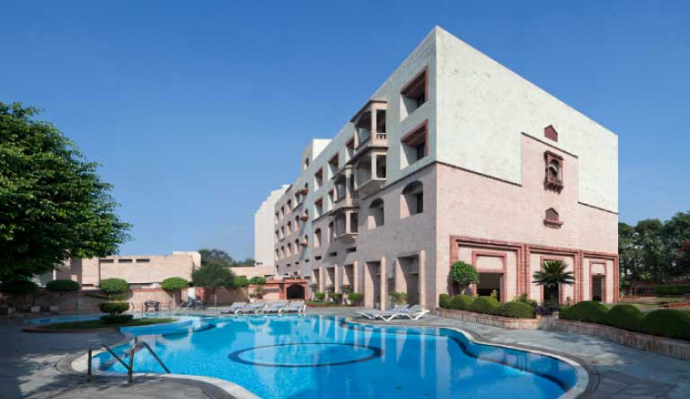 Mansingh-Palace-Agra-Pool