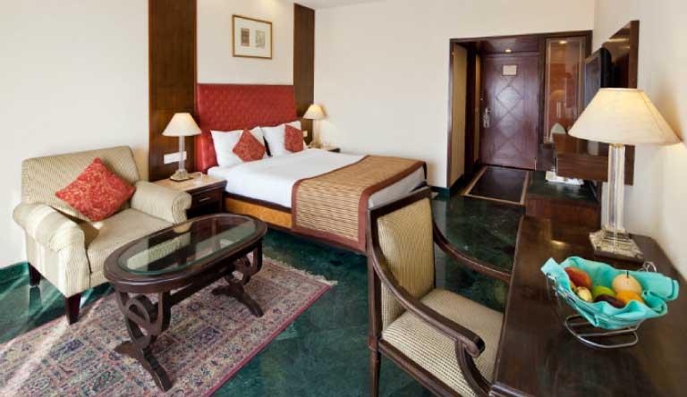 Mansingh-Palace-Agra-Room1