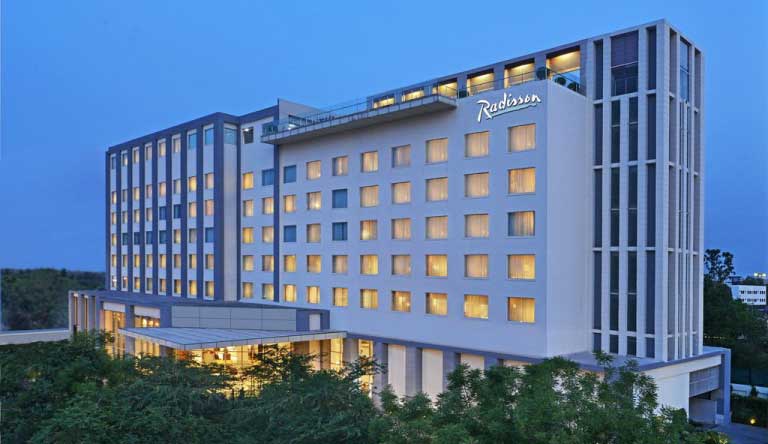 Radisson-Hotel-Agra-Exterior