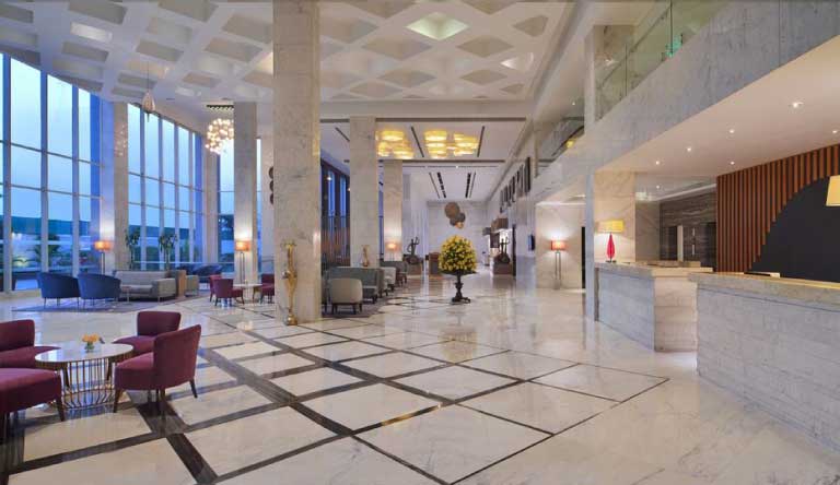 Radisson-Hotel-Agra-Lobby
