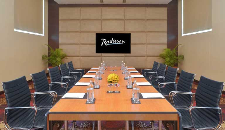 Radisson-Hotel-Agra-Meeting-Room