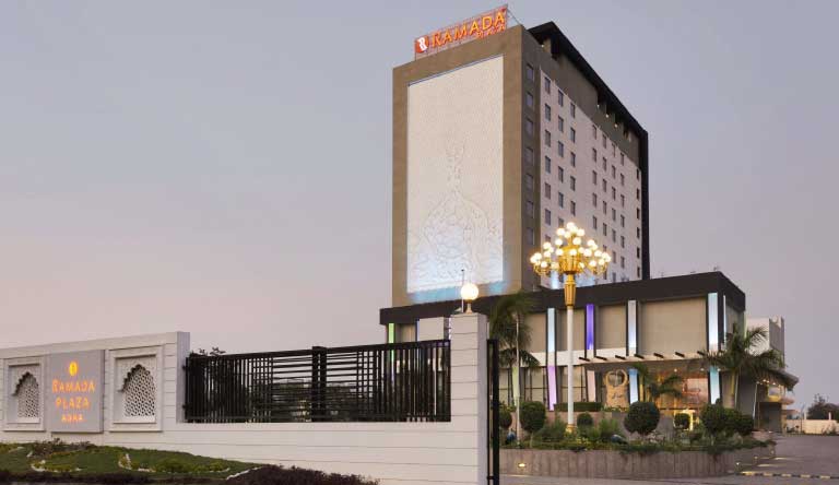 Ramada-Plaza-by-Wyndham-Exterior1