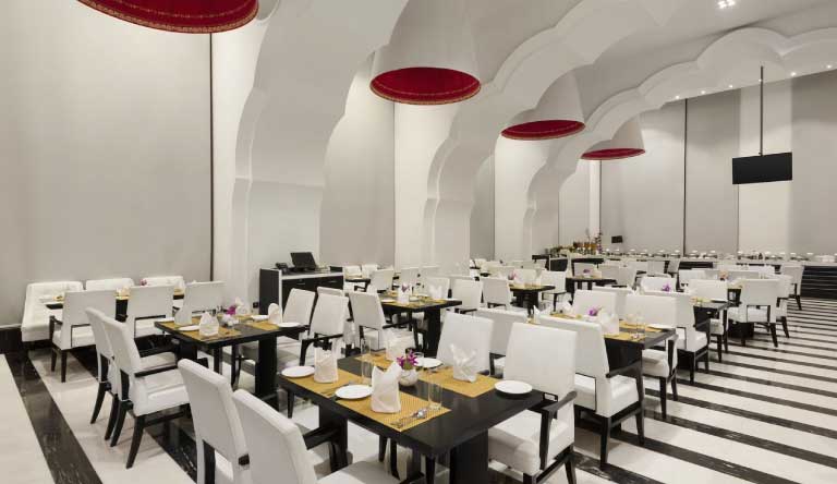 Ramada-Plaza-by-Wyndham-Restaurant