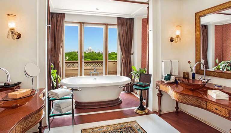 The-Oberoi-Amarvilas-Agra-Kohinoor-Suite-Bathroom