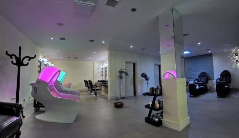 Wyndham-Grand-Agra-Parlour