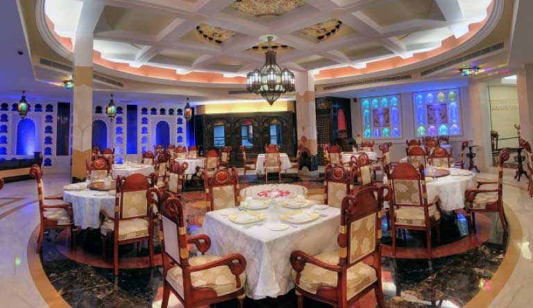 Wyndham-Grand-Agra-Restaurant