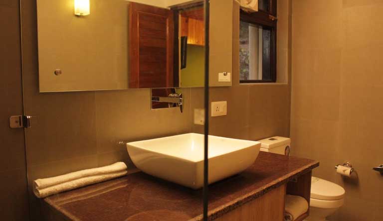 Kasaar-Jungle-Resort-Washroom