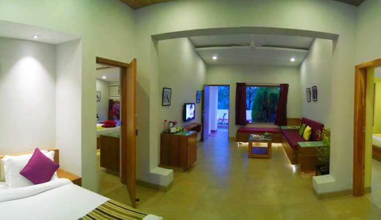 Hotel-Country-Inn-Cottage1