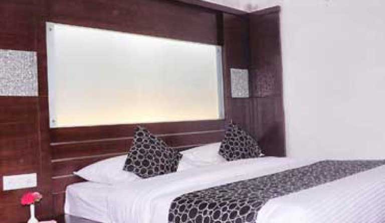 Mapple-Hermitage-Room