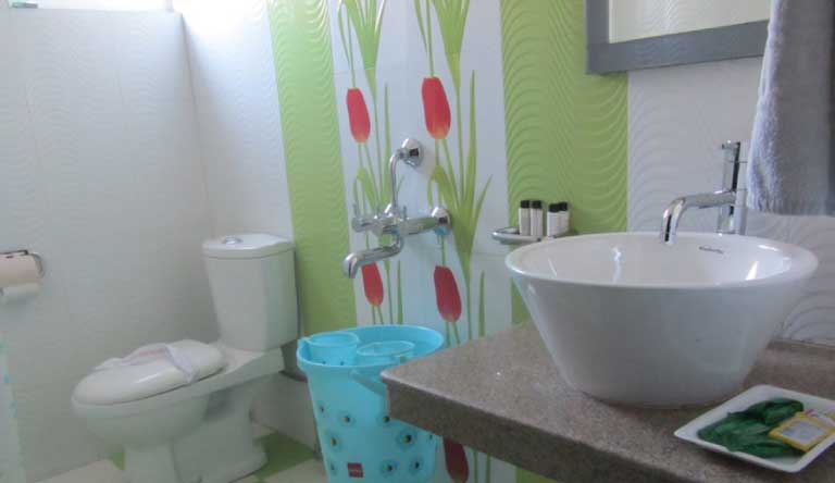 Binsar-Eco-Resort-Family-Room-Washroom
