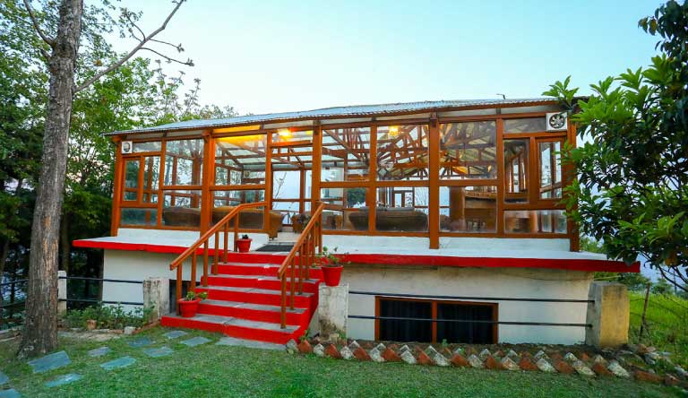 Classic-Hill-Top-Resort-Chamba-Exterior1