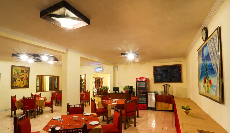 Classic-Hill-Top-Resort-Chamba-Restaurant1