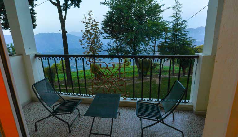 Classic-Hill-Top-Resort-Chamba-Room-Balcony