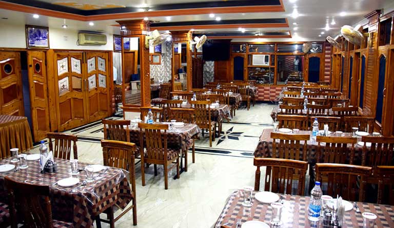Hotel-City-Heart-Chamba-Dining-Area1