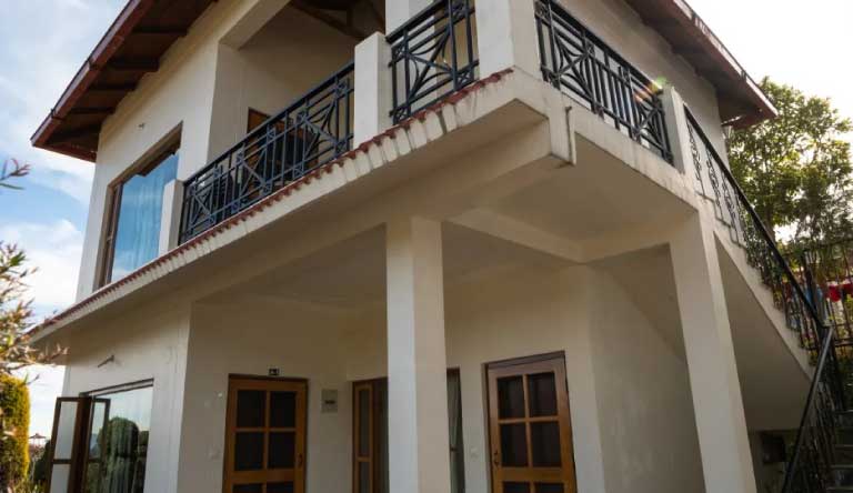 Ojaswi-Resort-Chaukori-Family-Suites