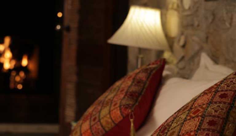 Country-Inn-Corbett-Room1