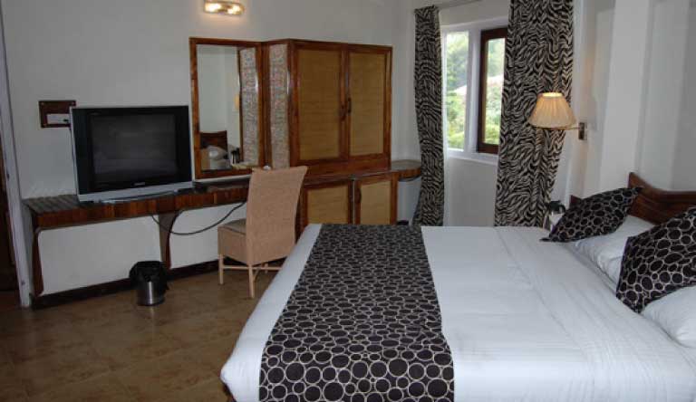 Mapple-Leisure-Resort-Corbett-Room