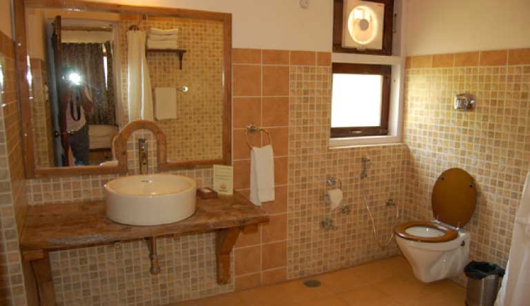 Mapple-Leisure-Resort-Corbett-Washroom