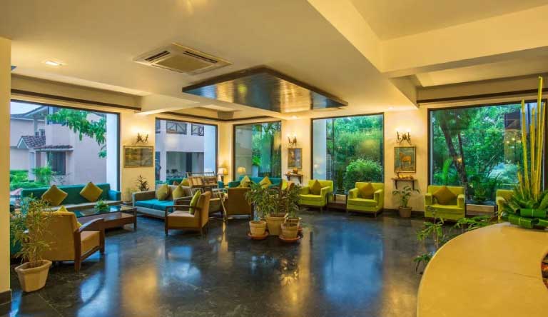 The-Riverview-Retreat-Lobby