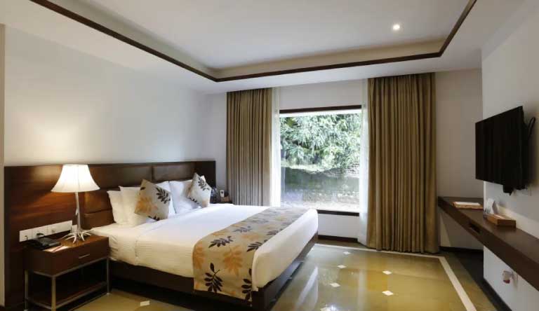 The-Riverview-Retreat-Premium-Room