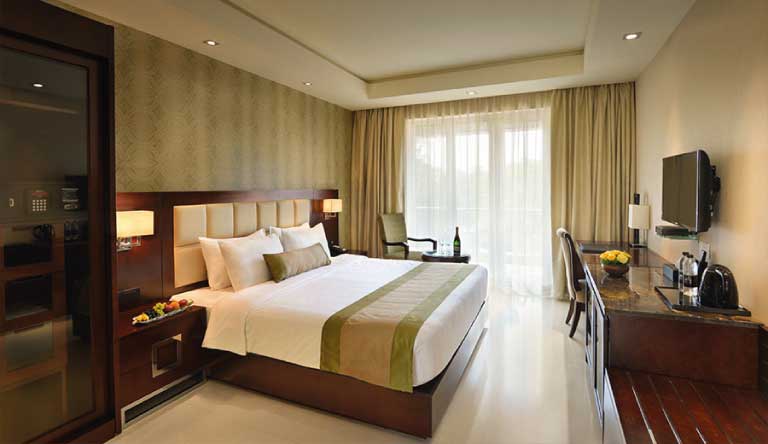 Acacia-Hotel-Superior-room.jpg
