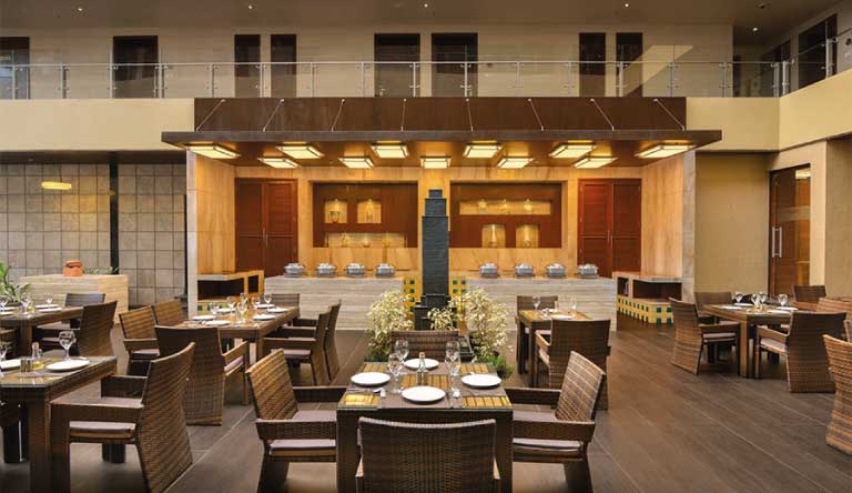 Acacia-Hotel-dining.jpg