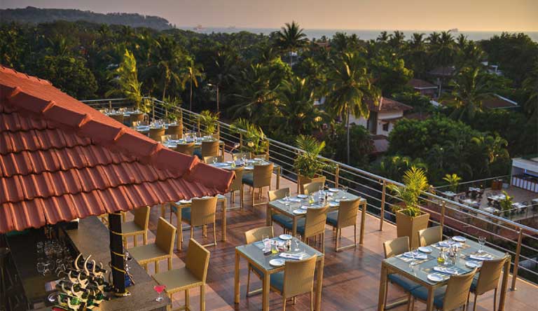 Acacia-Hotel-dining3.jpg
