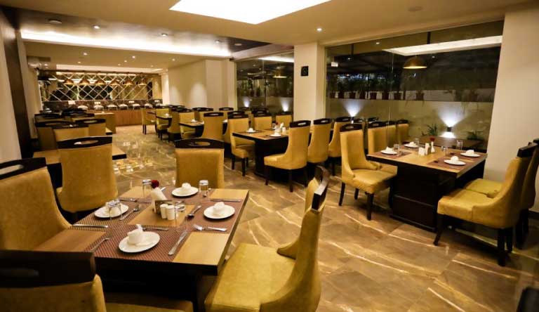 Amara-Grand-Baga-Restaurant1