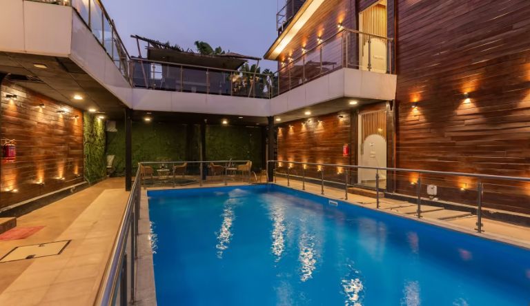 Amara-Oceanfront-Resort-&-Club-Baga-swimming-pool