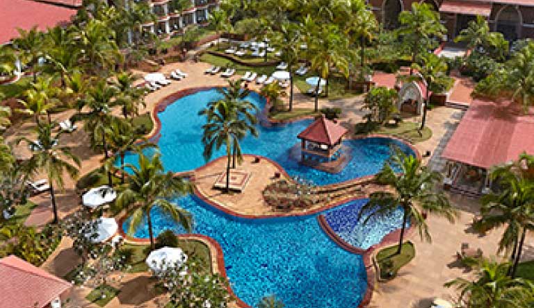 Caravela-Beach-Resort-Pool