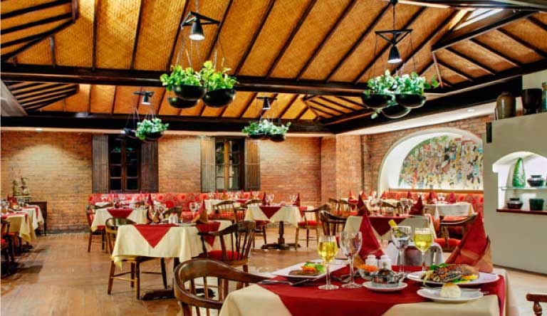 Caravela-Beach-Resort-Restaurant