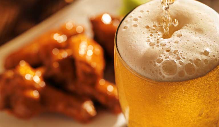 Caravela-Beach-Resort-beer-n-snacks