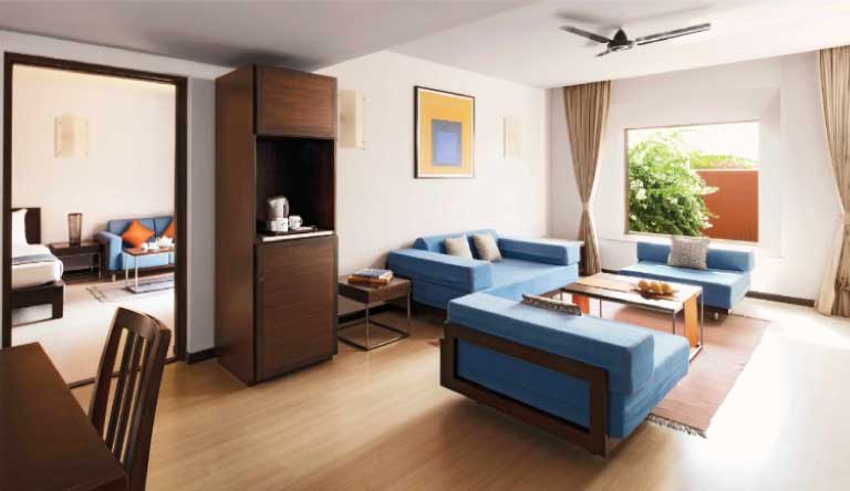 Cidade-De-Goa-Family-Suite-King-Bed-Sea-View1