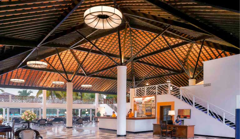 Dona-Sylvia-Beach-Resort-Goa-Restaurant