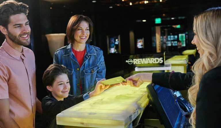 Hard-Rock-Hotel_Reception