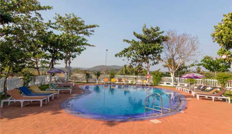 Palmarinha-Resort-and-Suites-Exterior1