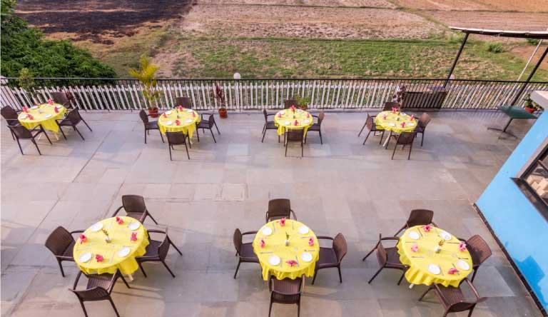 Palmarinha-Resort-and-Suites-Restaurant1