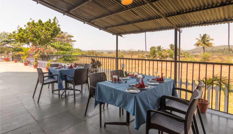 Palmarinha-Resort-and-Suites-Restaurant4