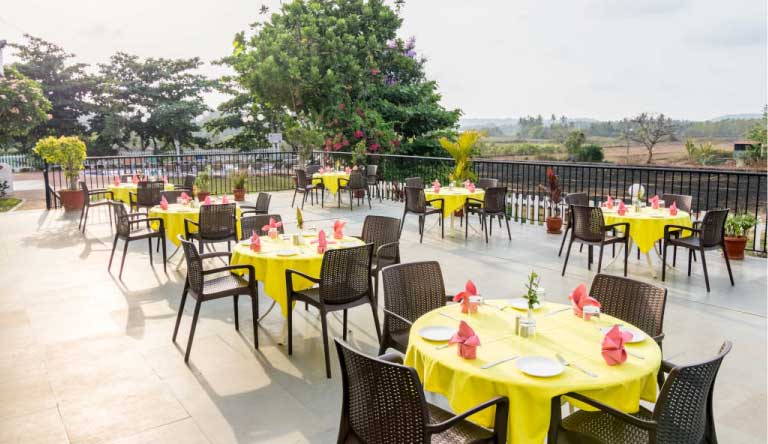 Palmarinha-Resort-and-Suites-restaurant