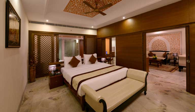 Resort-Rio-Royal-Room1