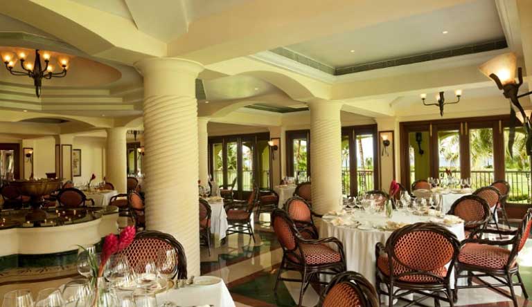 Taj-Exotica-Resort-and-Spa-Restaurant