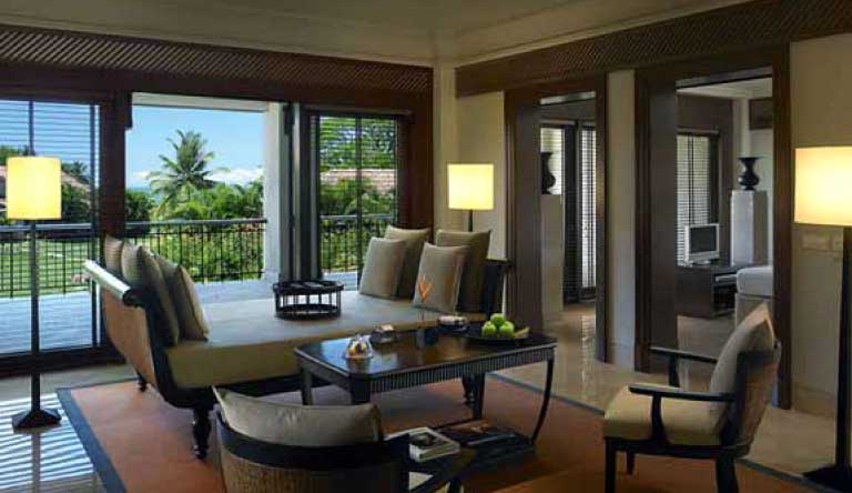 The-Leela-Goa-Club-Pool-Suite