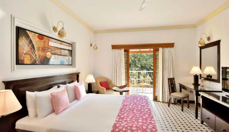 The-Radisson-Blu-Resort-Goa-Deluxe-Room