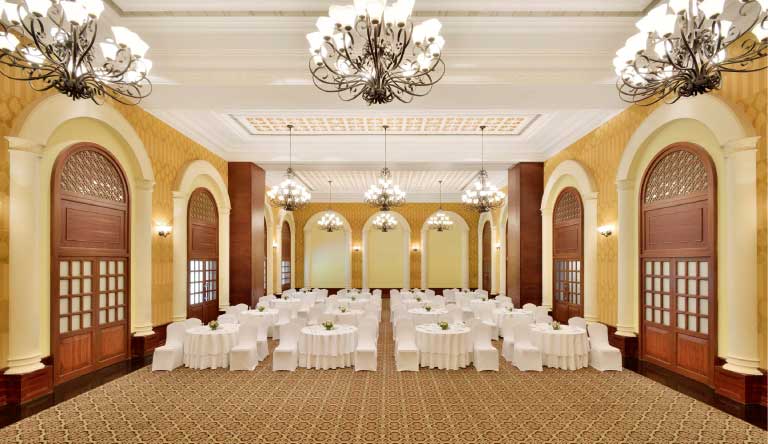 The-Radisson-Blu-Resort-Goa-Meeting-Room