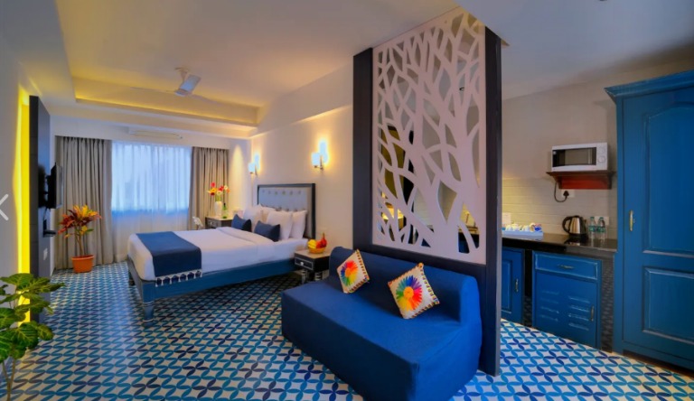 TreeHouse-nova-junior-suite-with-pantry