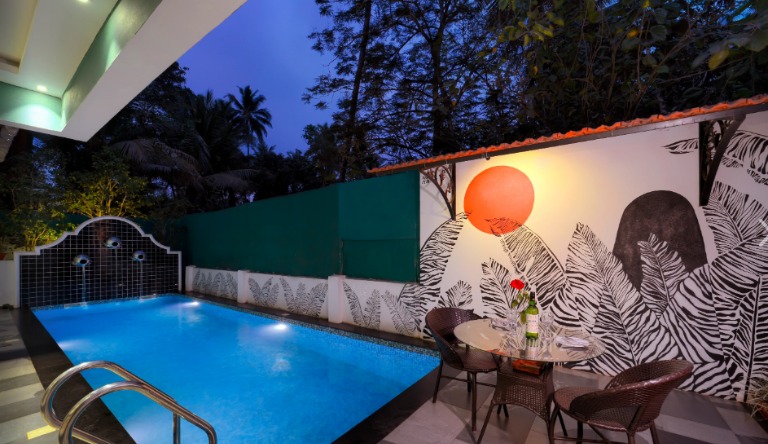 TreeHouse-nova-pool-side-restaurant-2