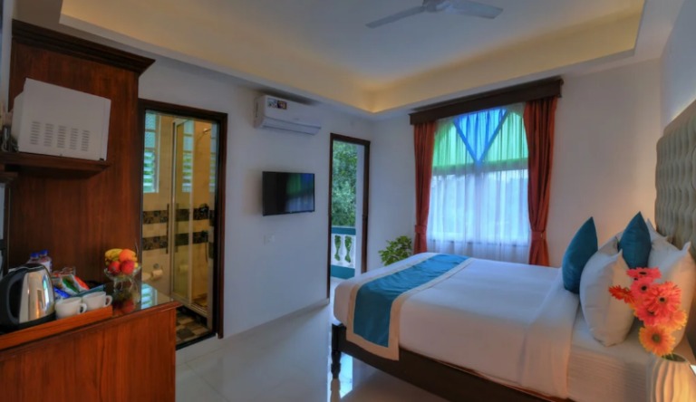 TreeHouse-nova-superior-room-with-balcony